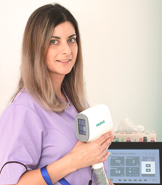cosmetician autorizat in salon epilare definitiva